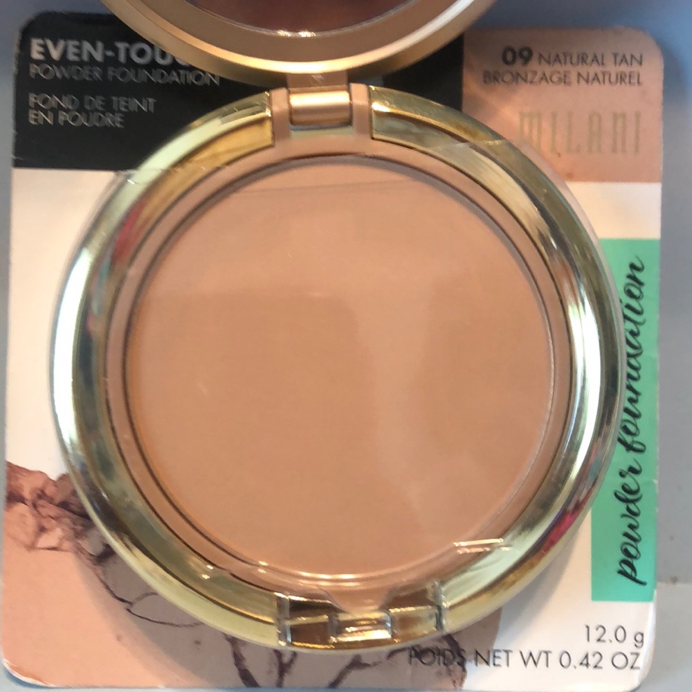 SALE 💋 NWT! MILANI Powder Compact 09 Natural Tan